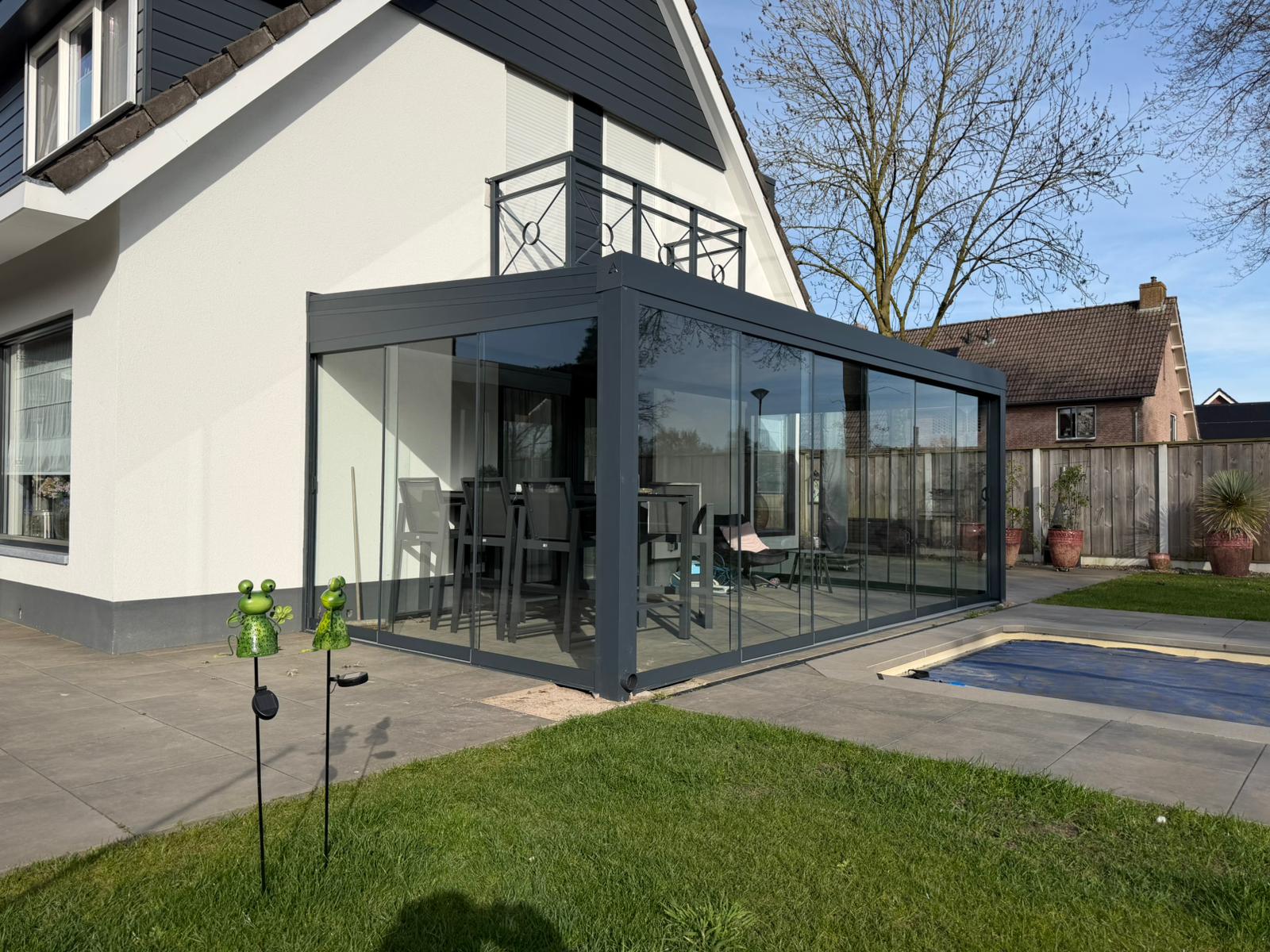 Glazen schuifwanden — voorbeeld 3