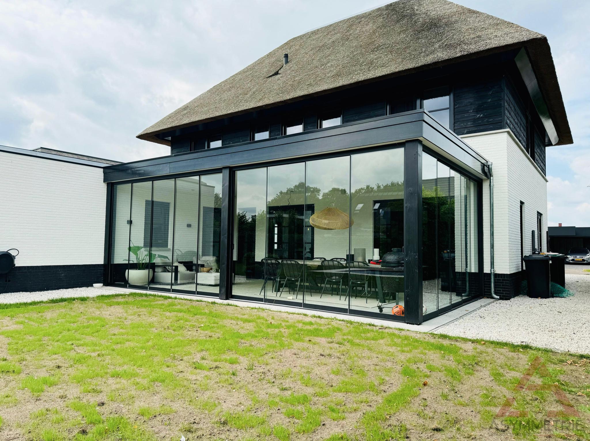 Glazen schuifwanden — voorbeeld 19